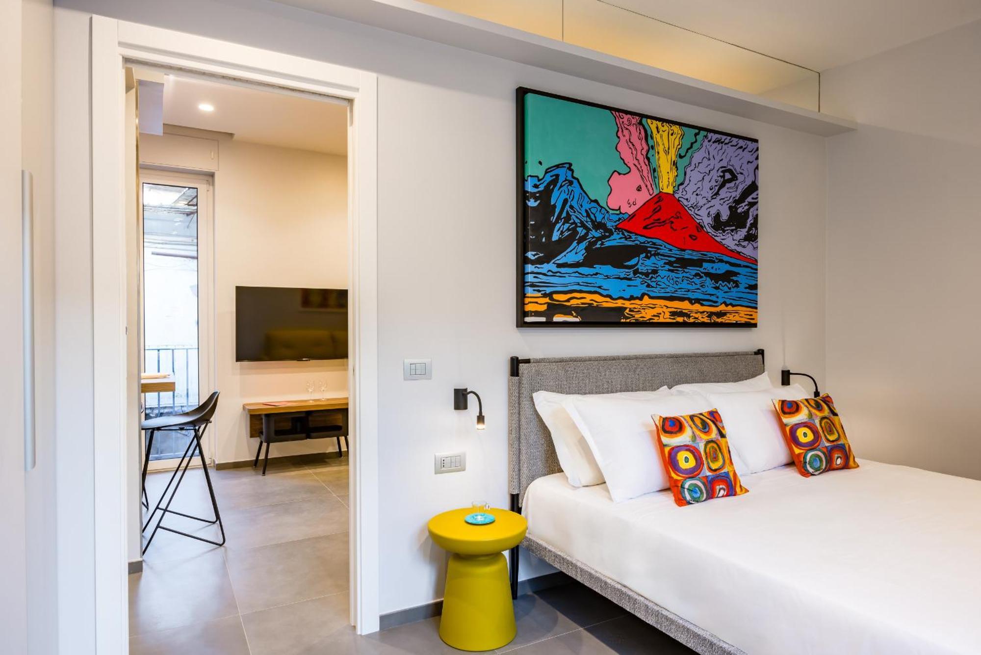 Apartment Pop House In The Heart Of Sanita By Wonderful Italy *