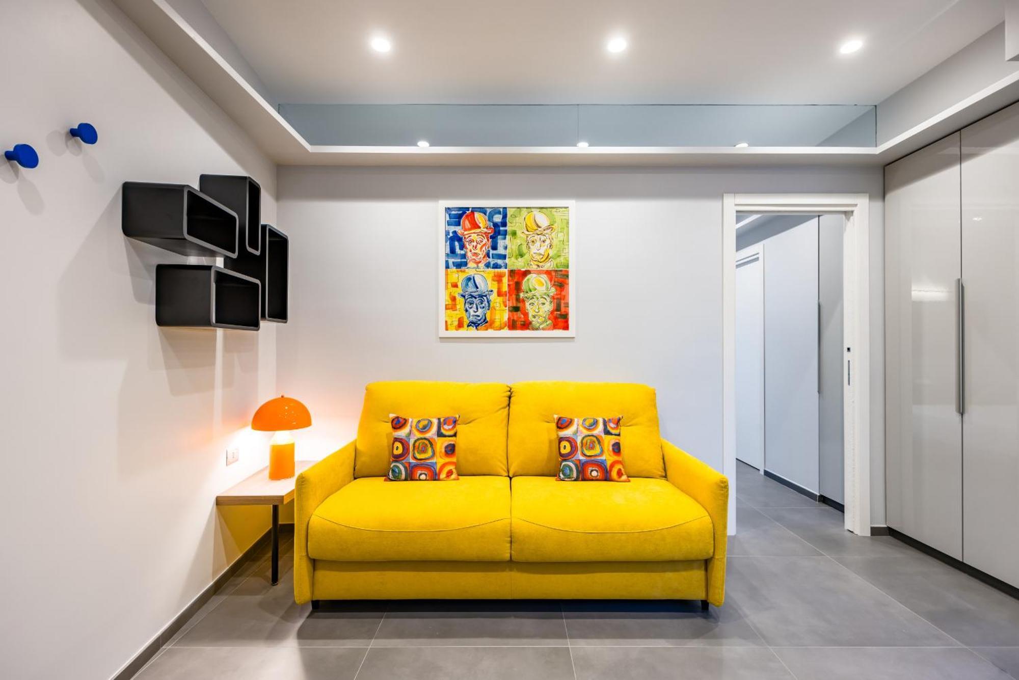 Apartment Pop House In The Heart Of Sanita By Wonderful Italy